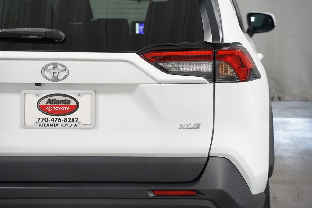 Used 2023 Toyota RAV4 XLE FWD image 10