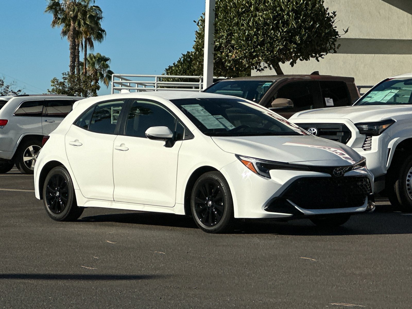 Used 2023 Toyota Corolla SE FWD image 8