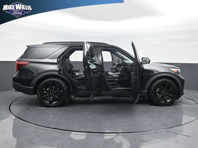 Used 2024 Ford Explorer ST-Line w/ Class IV Trailer Tow Package RWD image 27