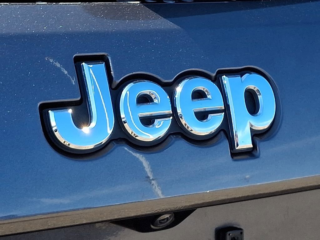 Used 2020 Jeep Grand Cherokee Limited w/ Premium Lighting Group AWD/4WD image 30