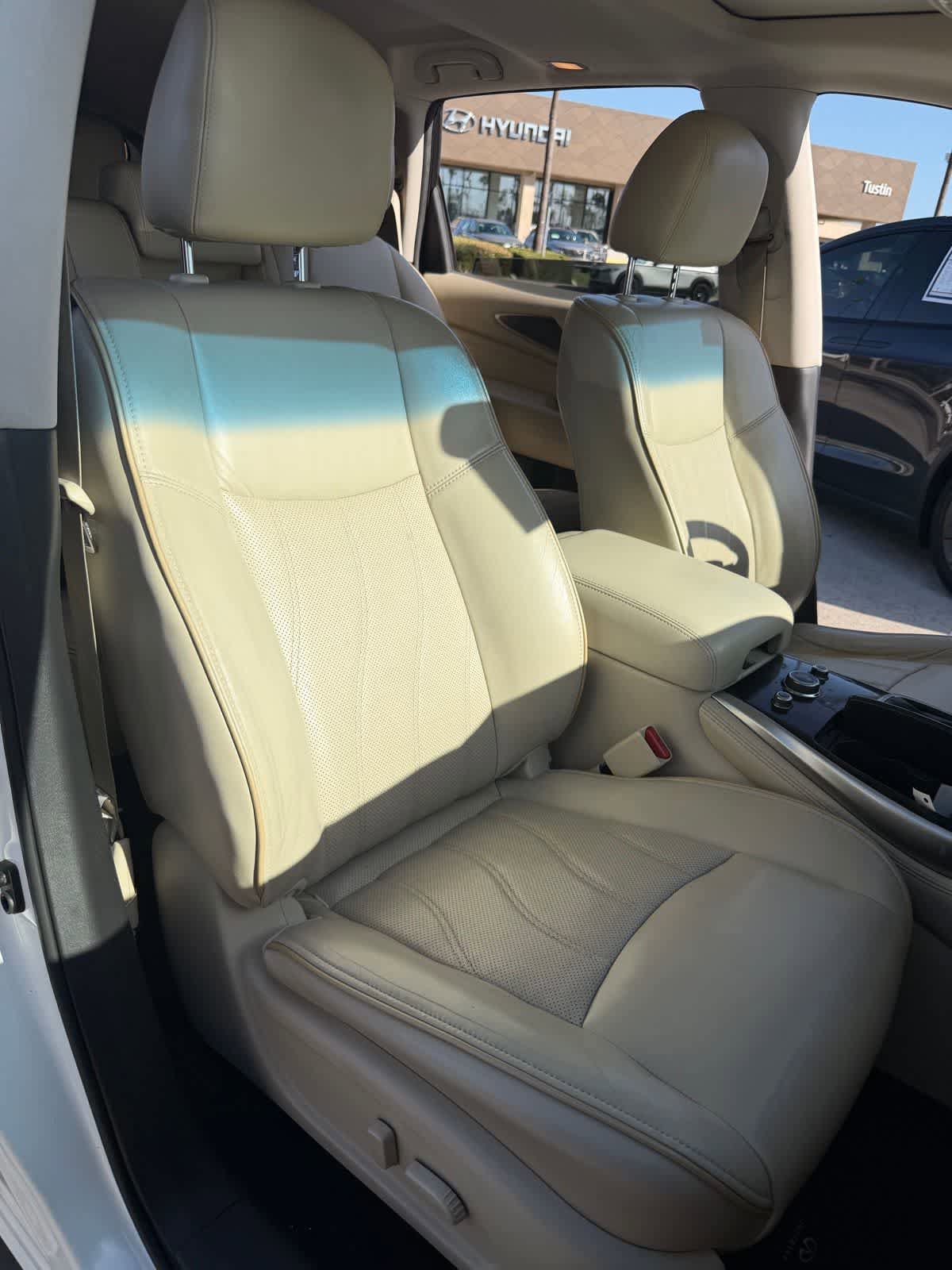 Used 2015 INFINITI QX60 Luxe w/ Premium Package AWD/4WD image 13