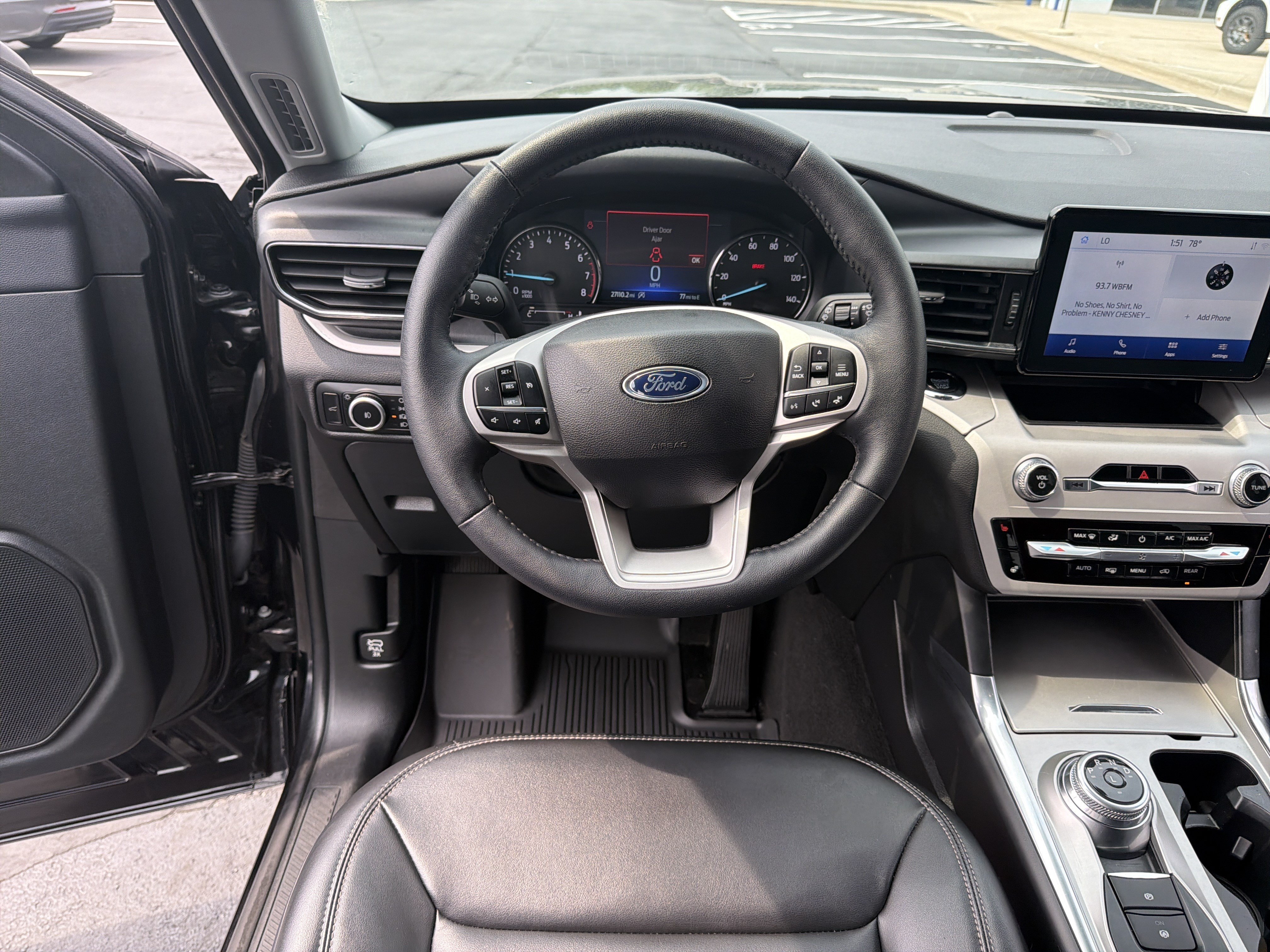 Certified 2024 Ford Explorer XLT w/ Equipment Group 202A AWD/4WD image 30