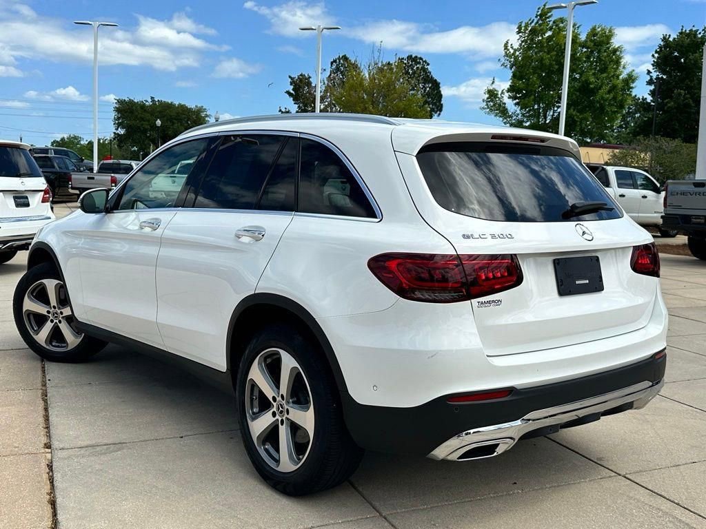 Used 2022 Mercedes-Benz GLC 300 image 4