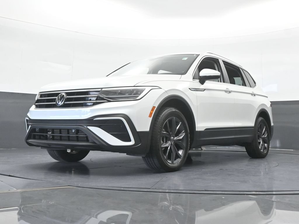 Used 2023 Volkswagen Tiguan SE FWD image 56
