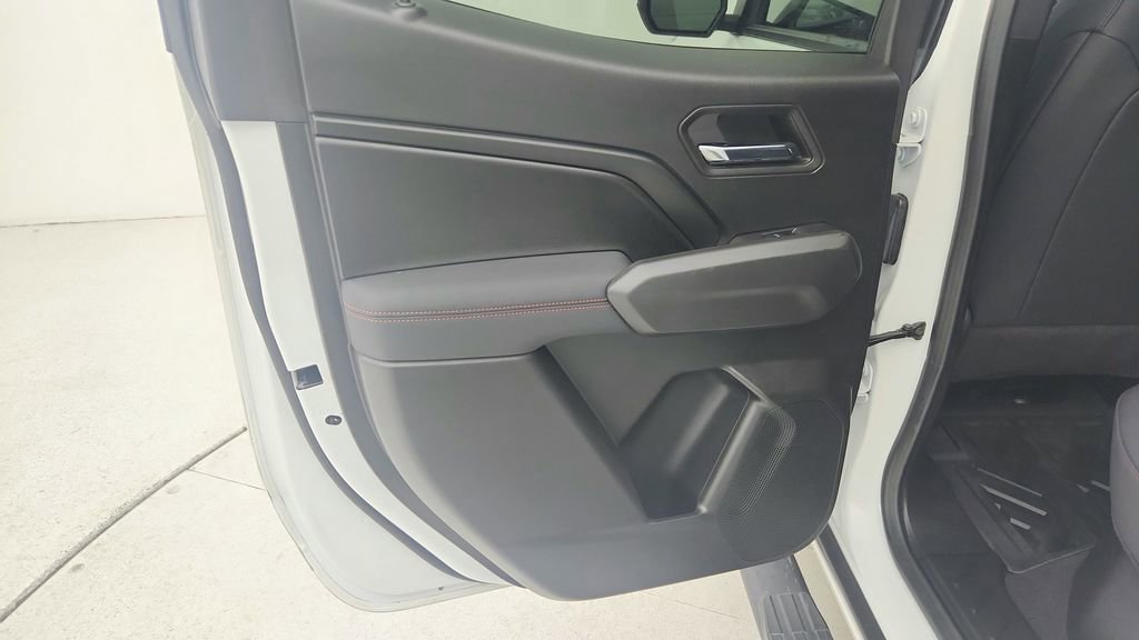 Certified 2024 Chevrolet Colorado Z71 w/ Z71 Convenience Package 2 image 25
