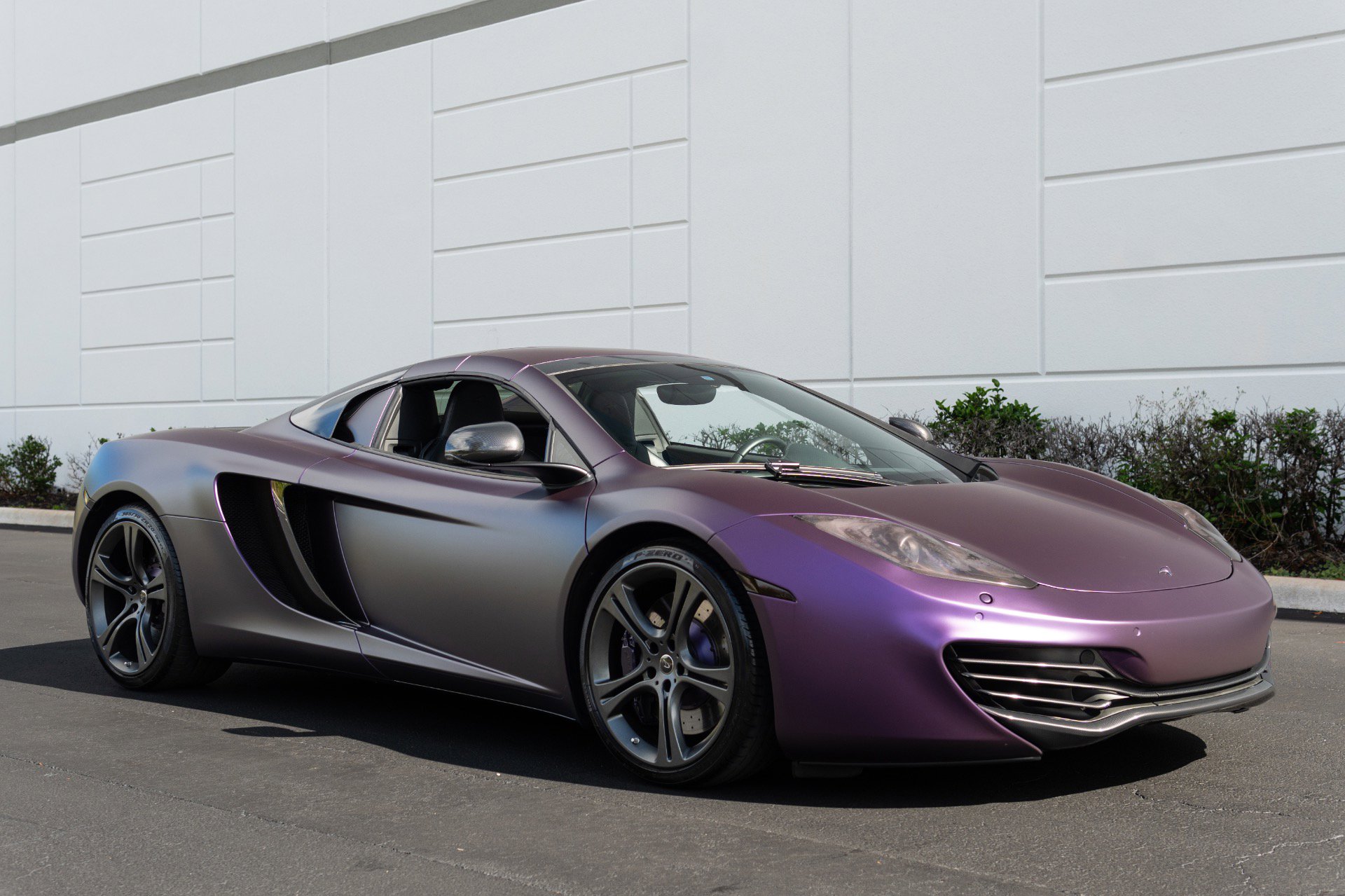 Used 2013 McLaren MP4-12C image 4