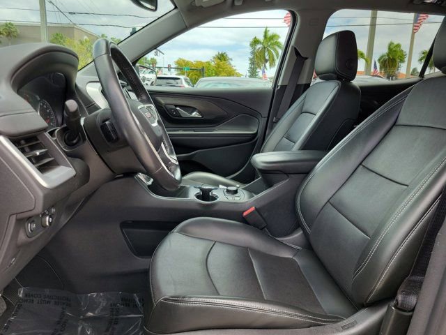 Used 2022 GMC Terrain SLT w/ Elevation Edition image 13