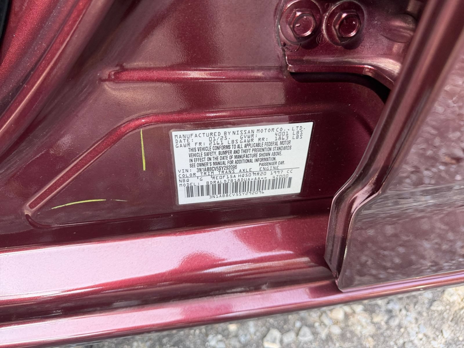 Used 2025 Nissan Sentra SV FWD image 27