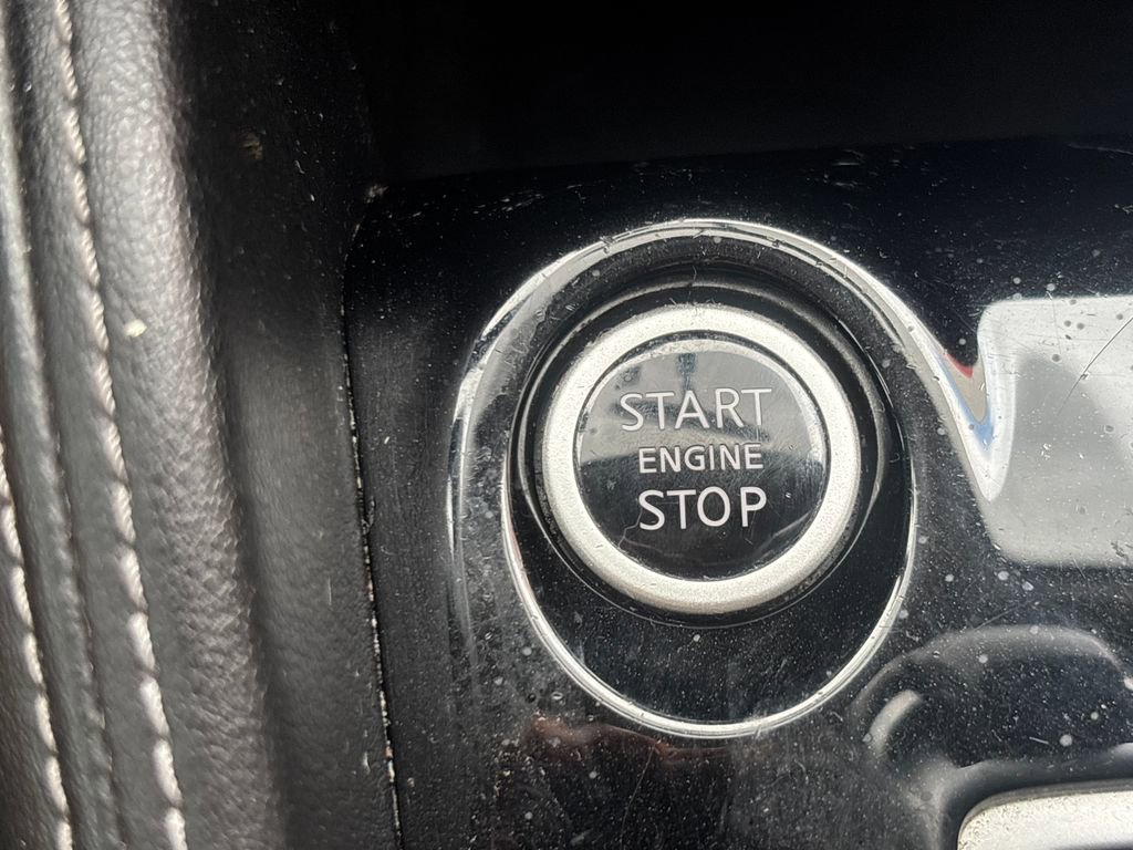 Used 2018 Nissan Kicks SR image 18