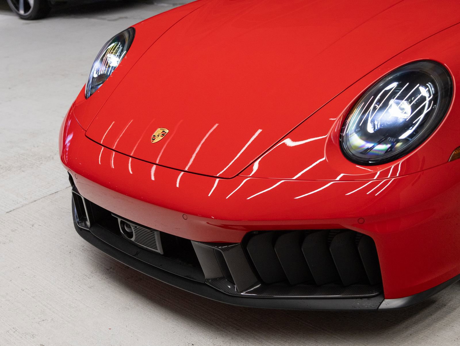 Used 2025 Porsche 911 Carrera GTS RWD image 33