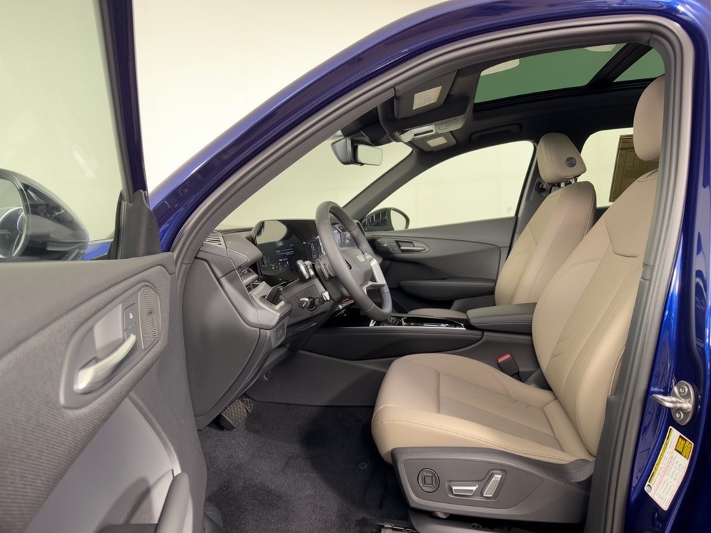 New 2026 Audi Q3 quattro 2.0T AWD/4WD image 5