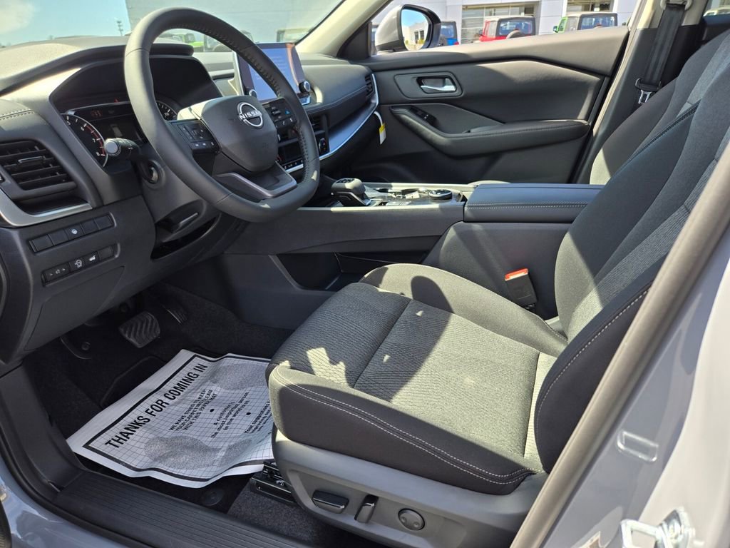 New 2026 Nissan Rogue SV w/ Cold Weather Package image 4