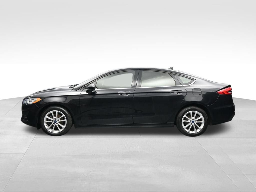 Used 2020 Ford Fusion SE FWD image 2