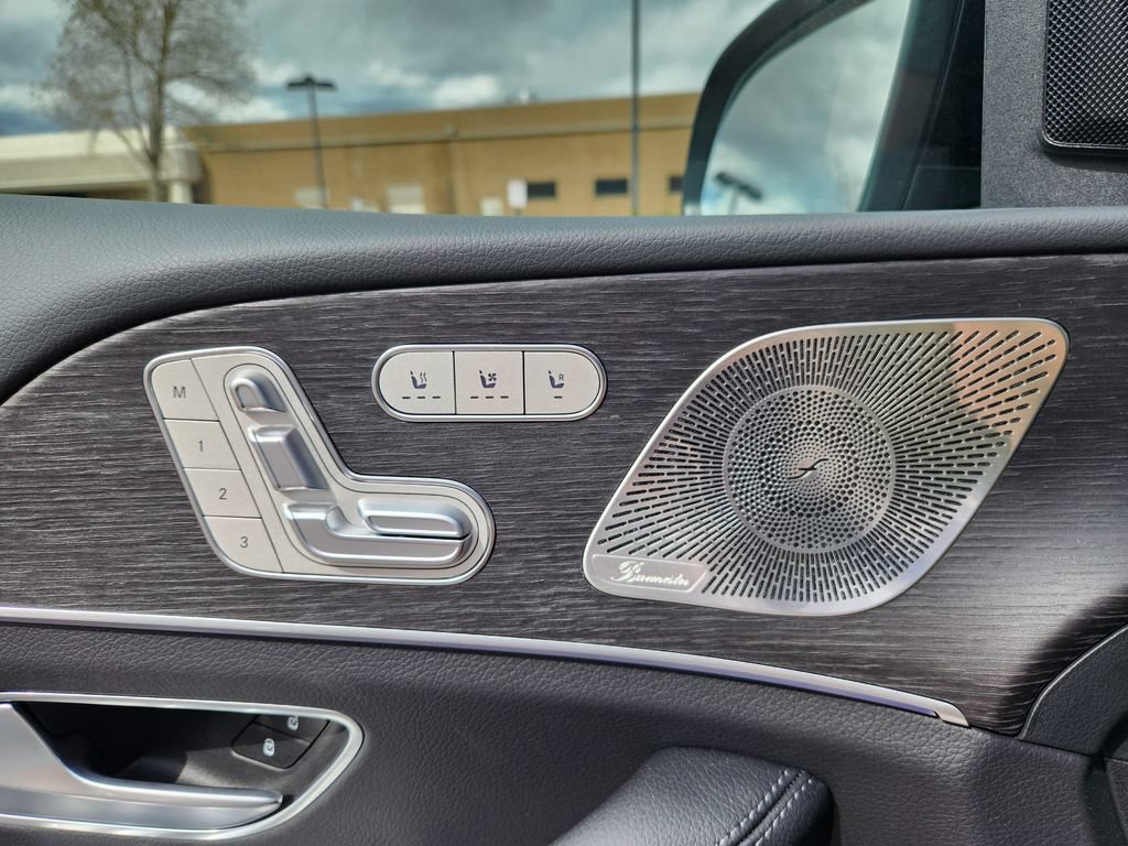 New 2026 Mercedes-Benz GLS 580 4MATIC image 21