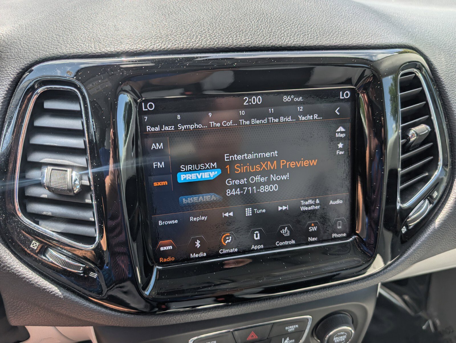 Used 2018 Jeep Compass Limited w/ Navigation Group FWD image 21
