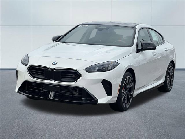 Used 2026 BMW M235i xDrive w/ Technology Package image 10