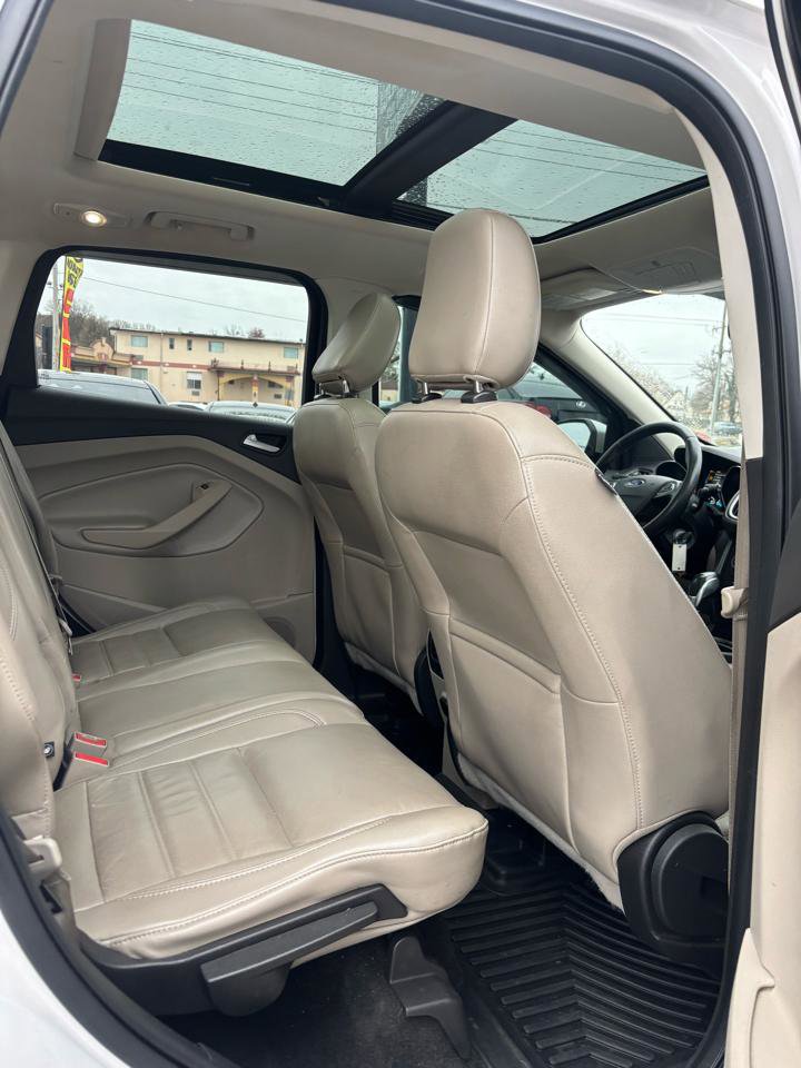 Used 2018 Ford Escape SEL w/ Ford Safe & Smart Package image 16