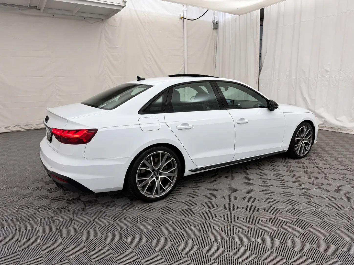 Used 2023 Audi S4 Premium Plus w/ Premium Plus Package AWD/4WD image 5