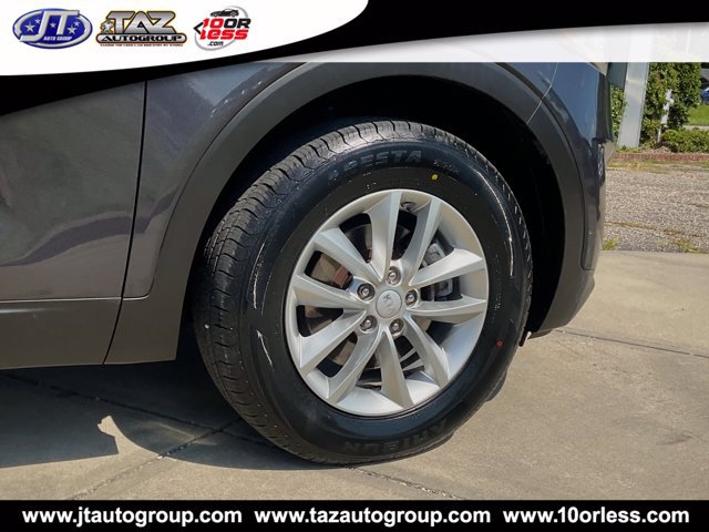 Used 2017 Kia Sorento FWD image 9
