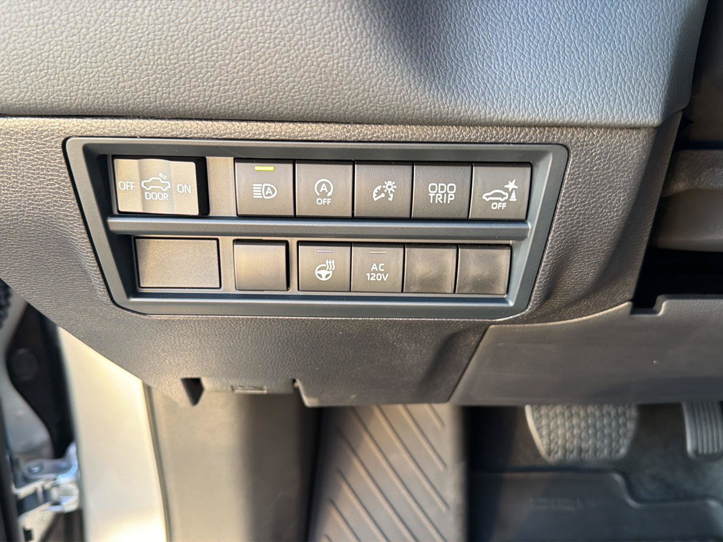 New 2026 Toyota Tundra Limited AWD/4WD image 19