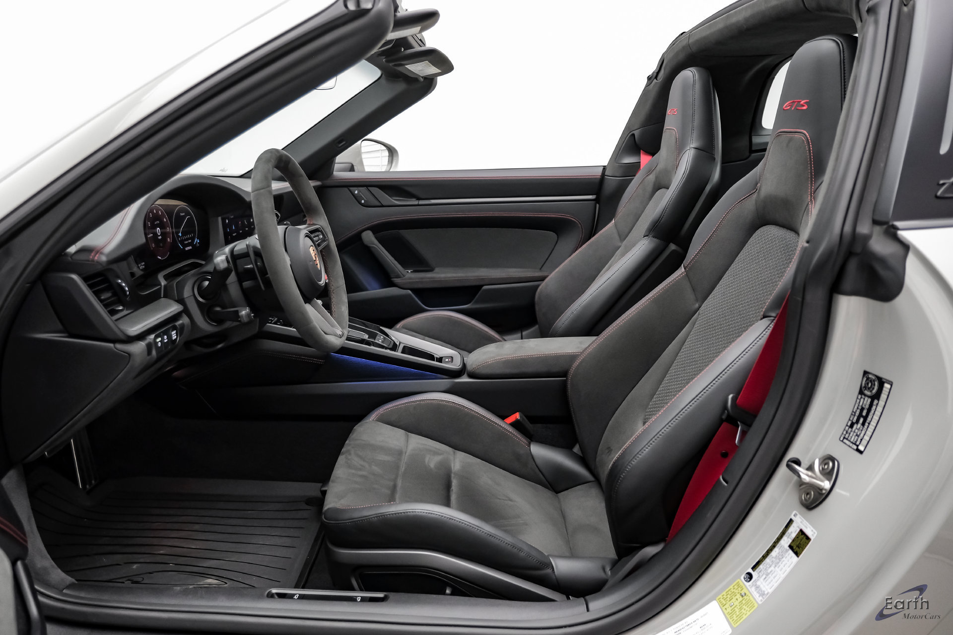 Used 2025 Porsche 911 Targa 4 GTS AWD/4WD image 46