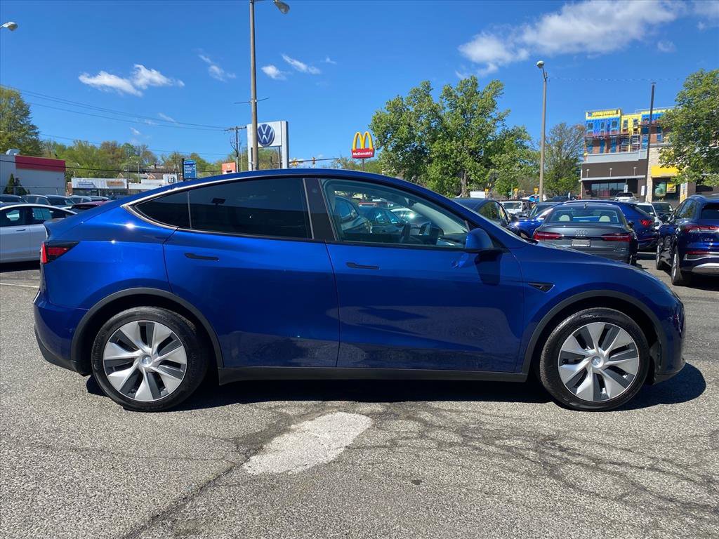 Used 2021 Tesla Model Y Long Range image 2