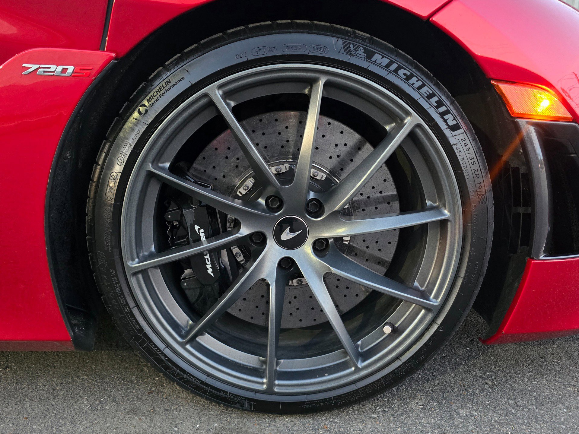 Used 2019 McLaren 720S Performance image 55