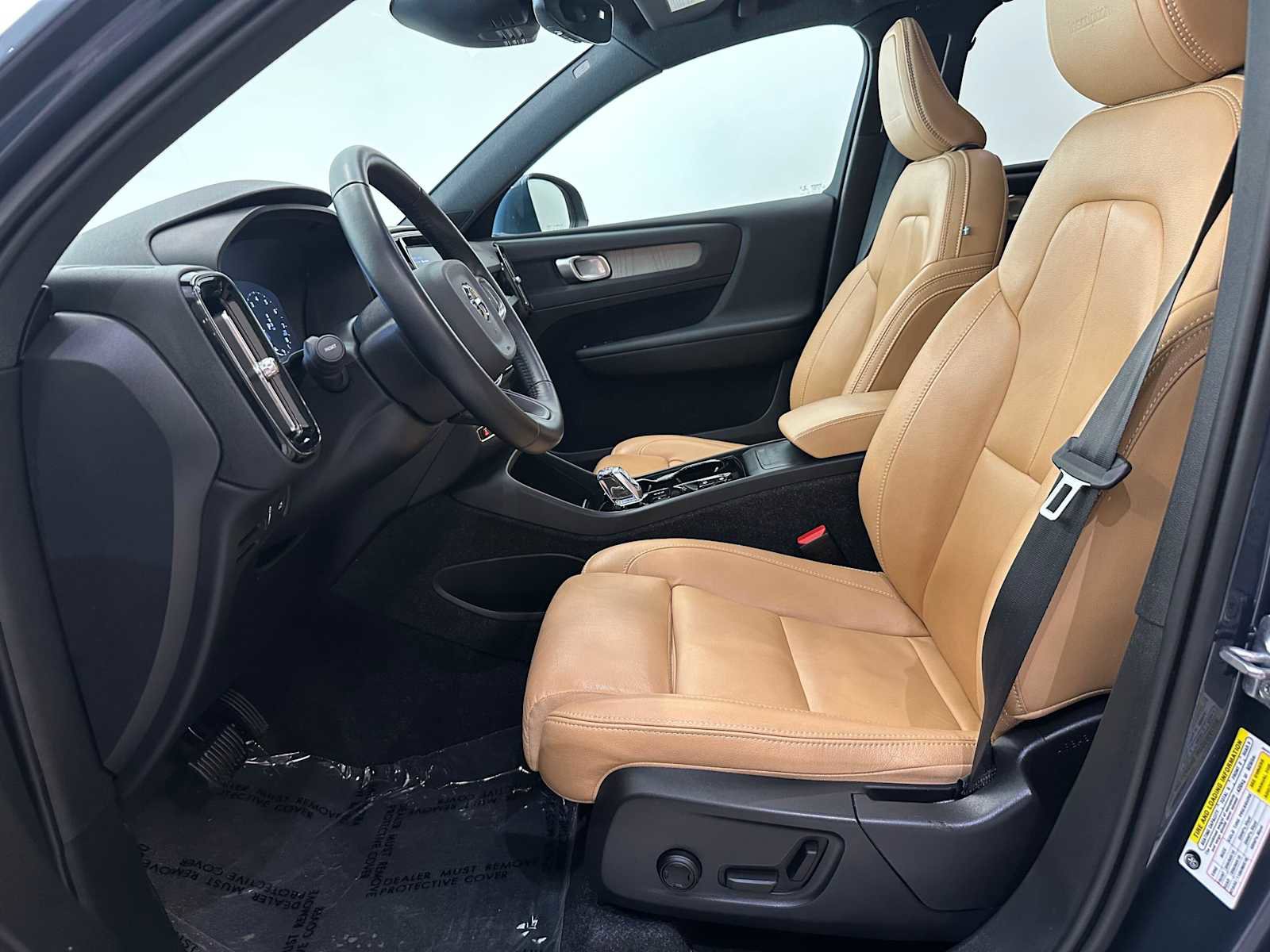 Used 2020 Volvo XC40 T5 Inscription w/ Protection Package Premier image 22