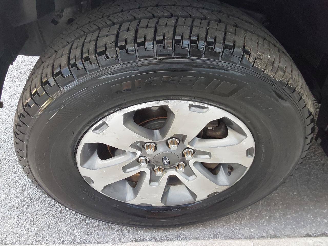 Used 2015 Ford F150 Lariat AWD/4WD image 13