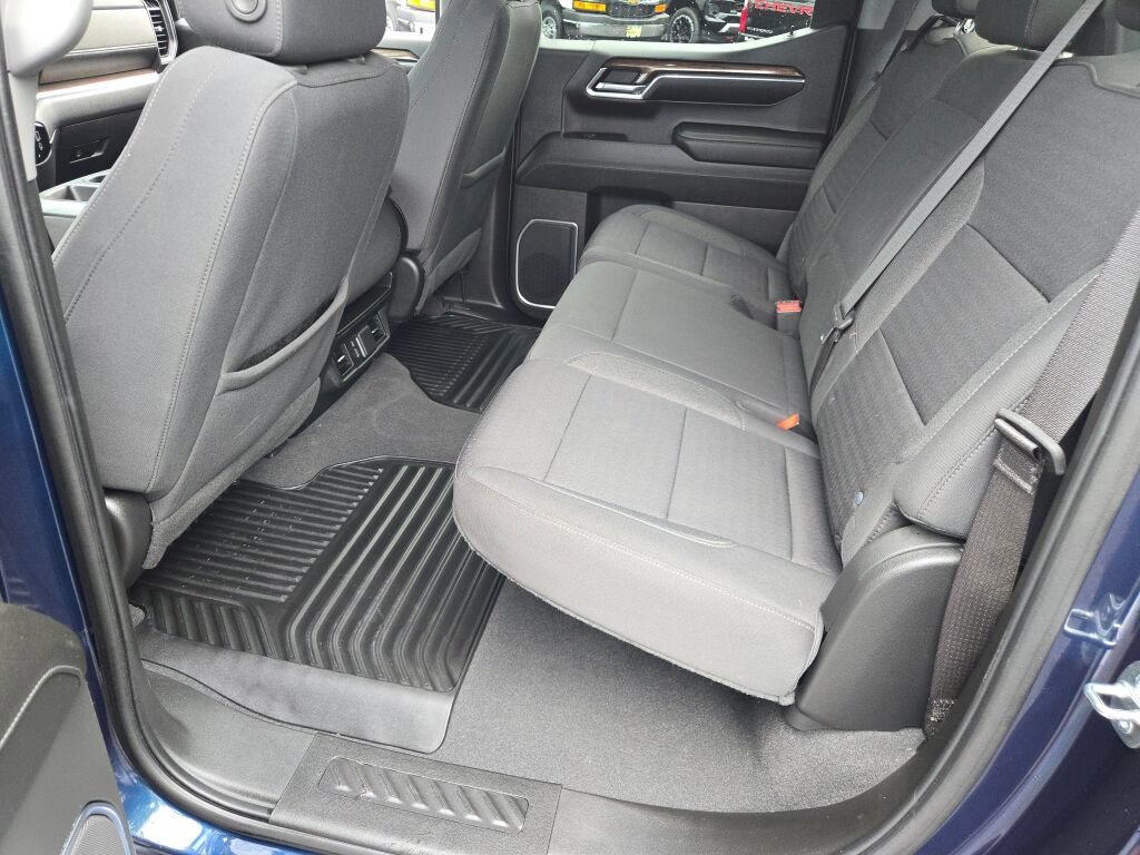 Certified 2023 Chevrolet Silverado 1500 LT AWD/4WD image 22
