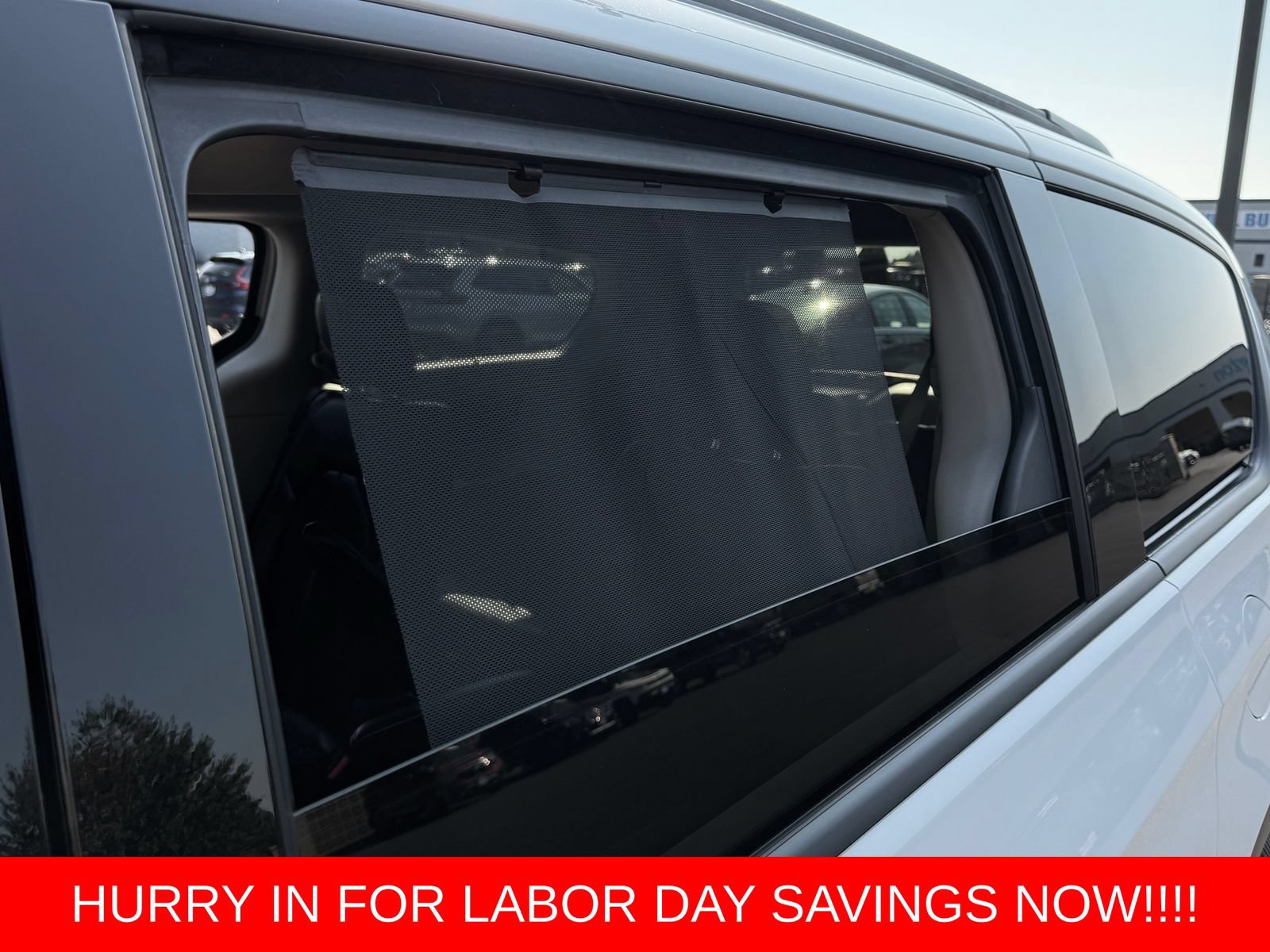 Used 2022 Chrysler Pacifica Touring-L FWD image 28