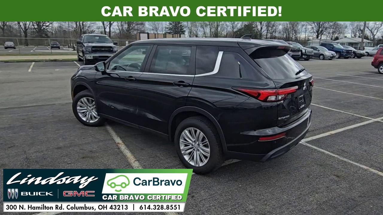Used 2023 Mitsubishi Outlander ES image 6