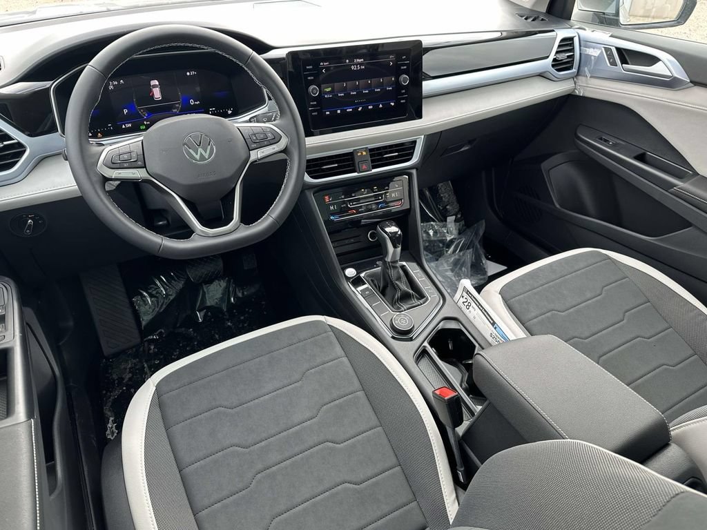 New 2026 Volkswagen Taos SE AWD/4WD image 9
