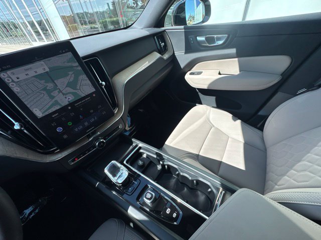 Certified 2026 Volvo XC60 B5 Plus AWD/4WD image 22