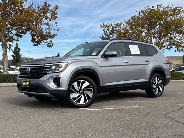 Used 2024 Volkswagen Atlas SE image 2