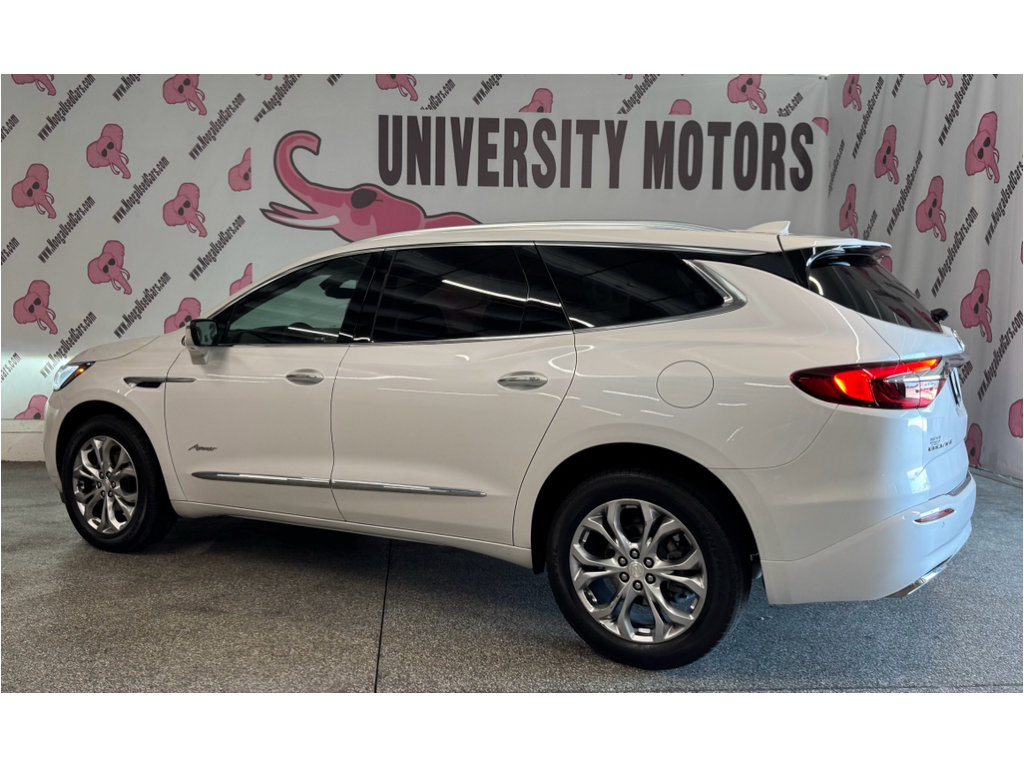 Used 2021 Buick Enclave Avenir w/ Avenir Technology Package FWD image 13