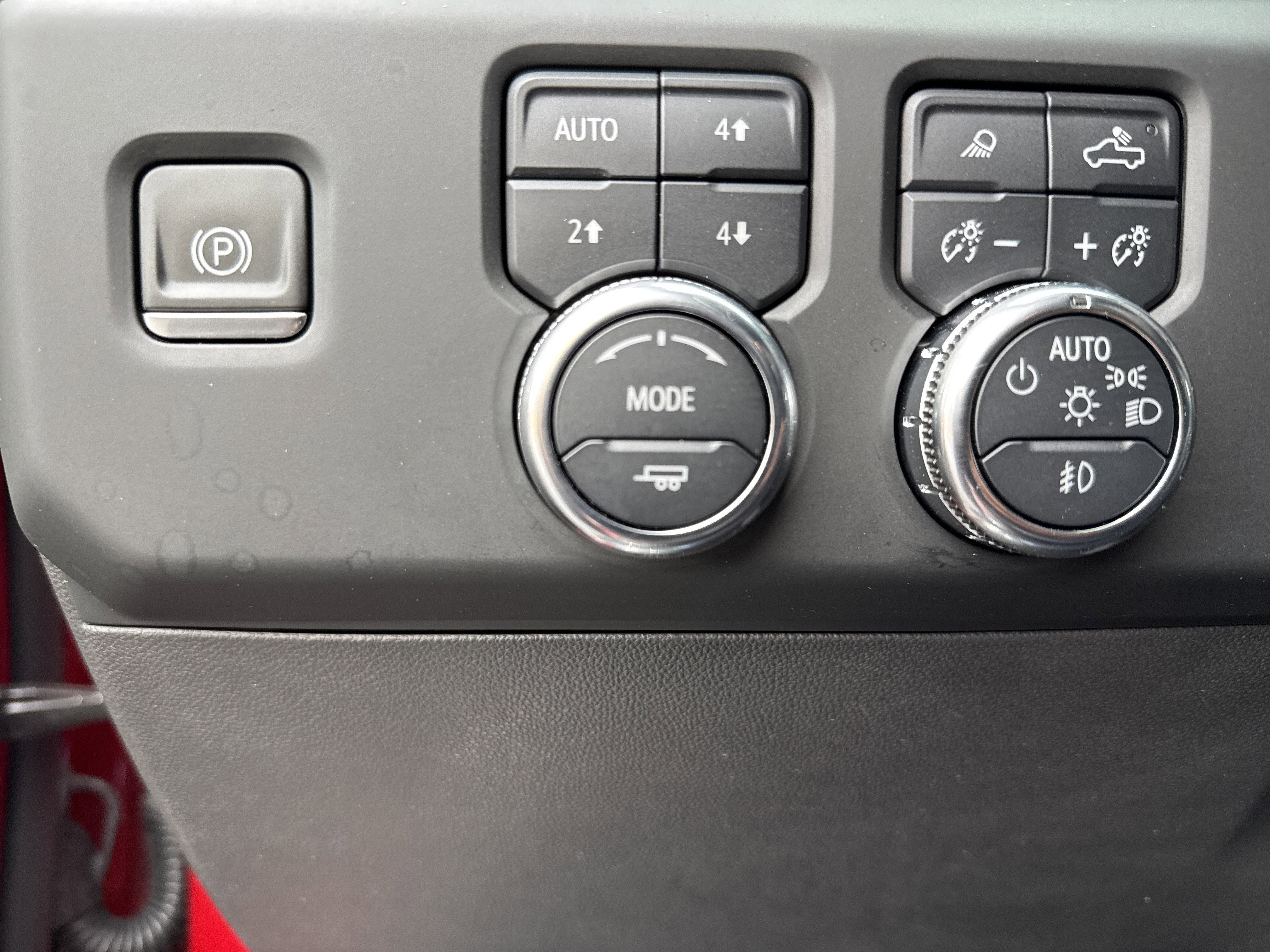 Used 2024 GMC Sierra 1500 AT4 w/ Technology Package image 19