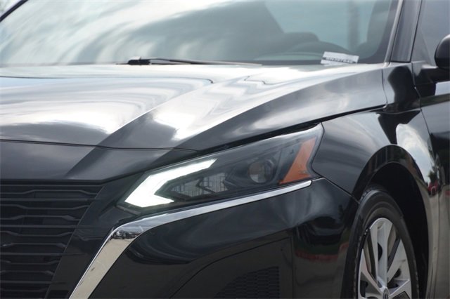 Used 2025 Nissan Altima 2.5 S image 4