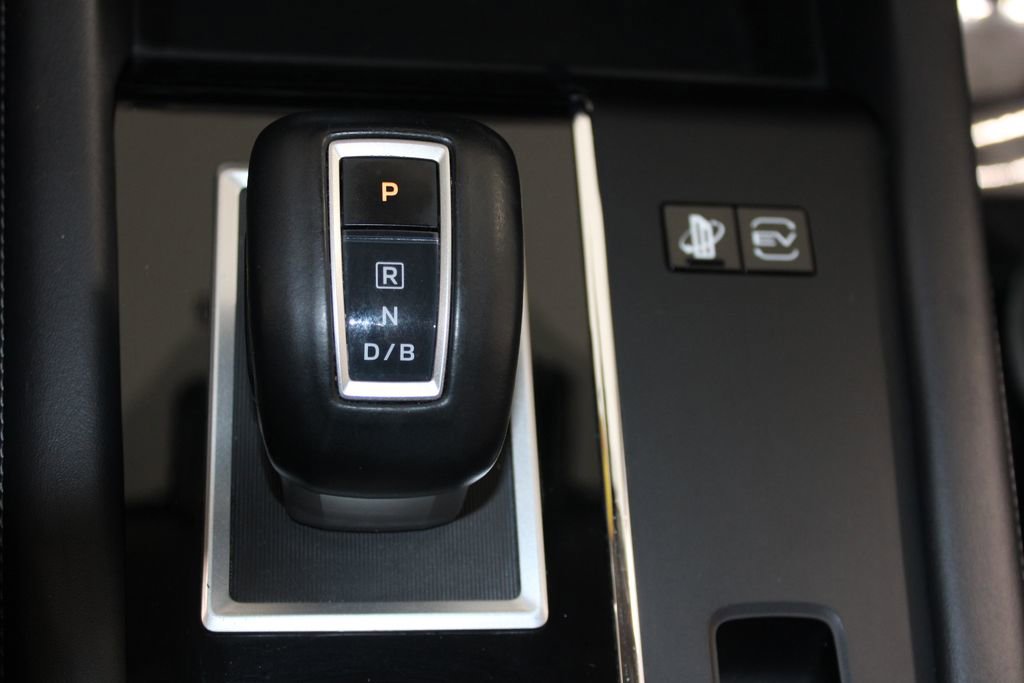 Used 2024 Mitsubishi Outlander 4WD Plug-In Hybrid image 41