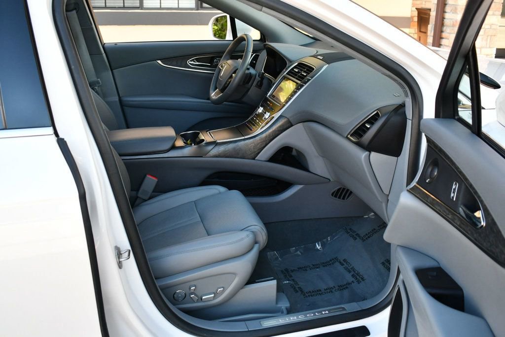 Used 2019 Lincoln Nautilus Reserve image 48