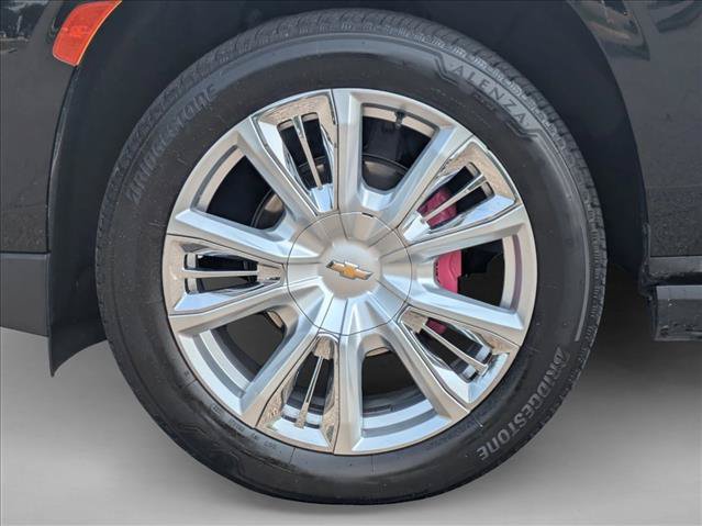 Used 2022 Chevrolet Suburban High Country AWD/4WD image 27