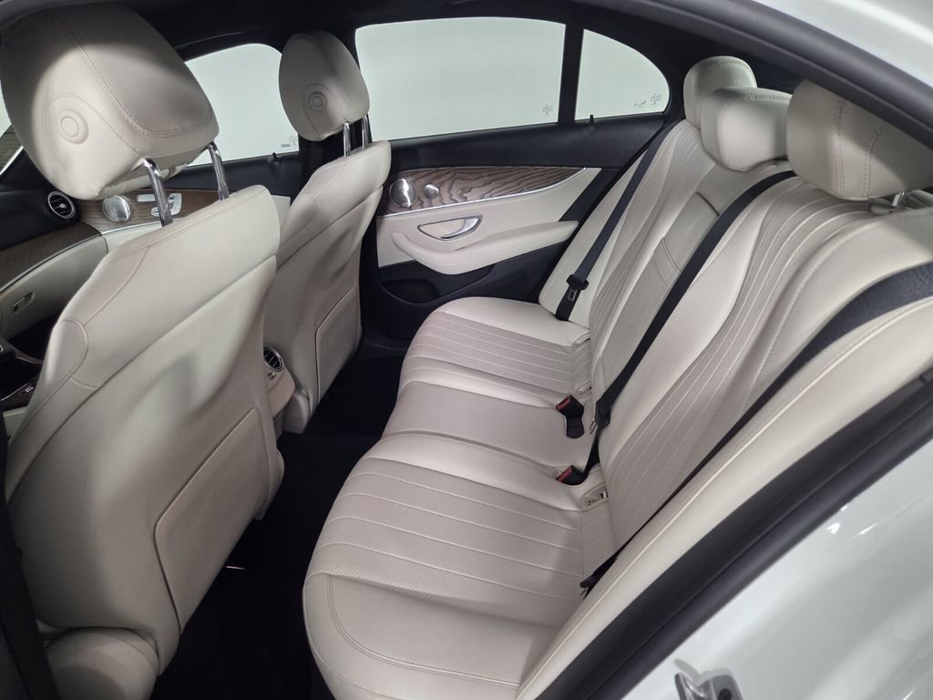 Used 2022 Mercedes-Benz E 350 Sedan image 24