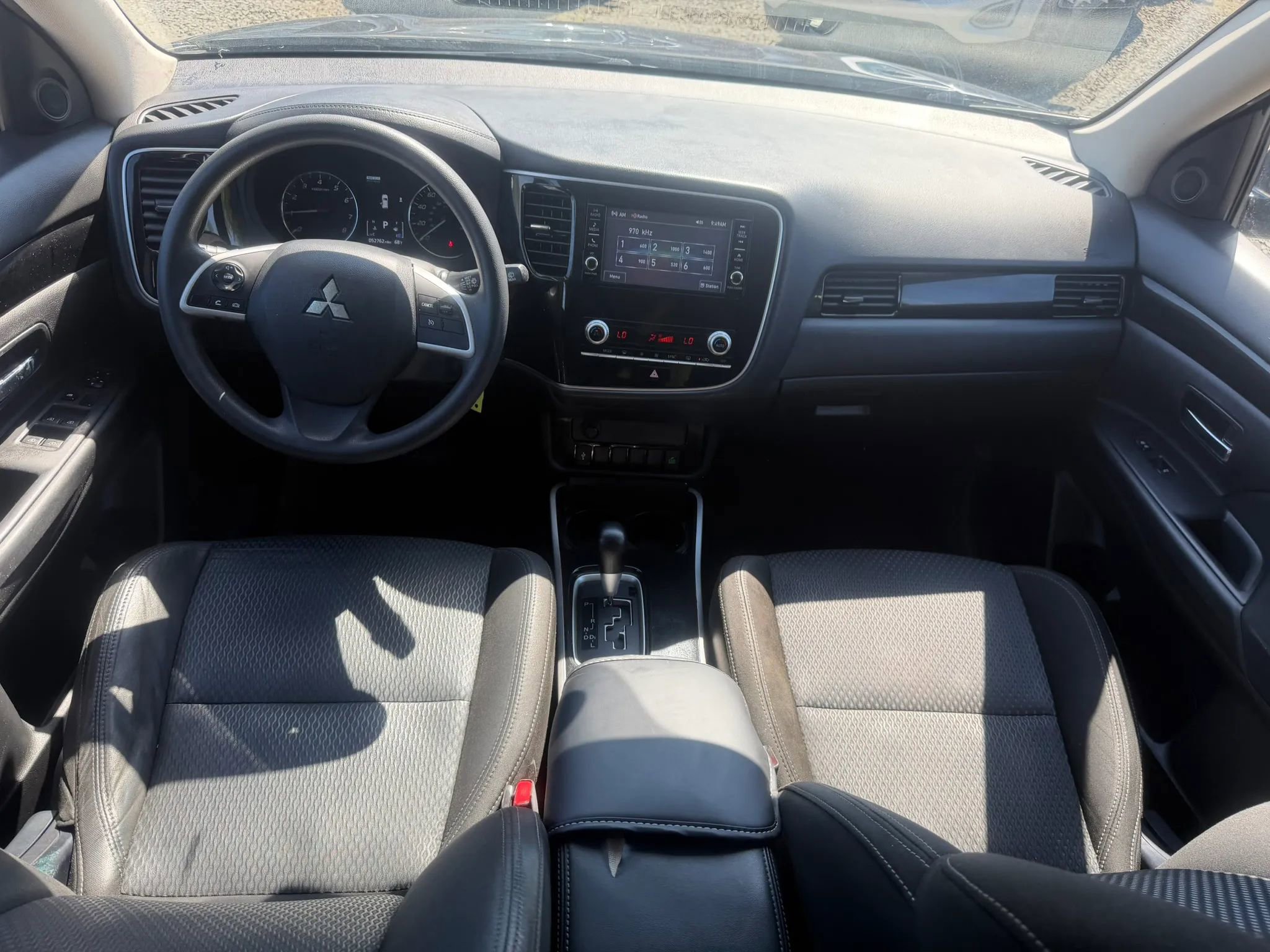 Used 2020 Mitsubishi Outlander ES AWD/4WD image 32