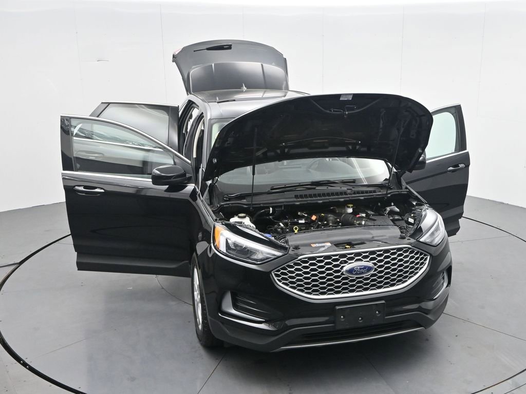 Used 2024 Ford Edge SEL image 32