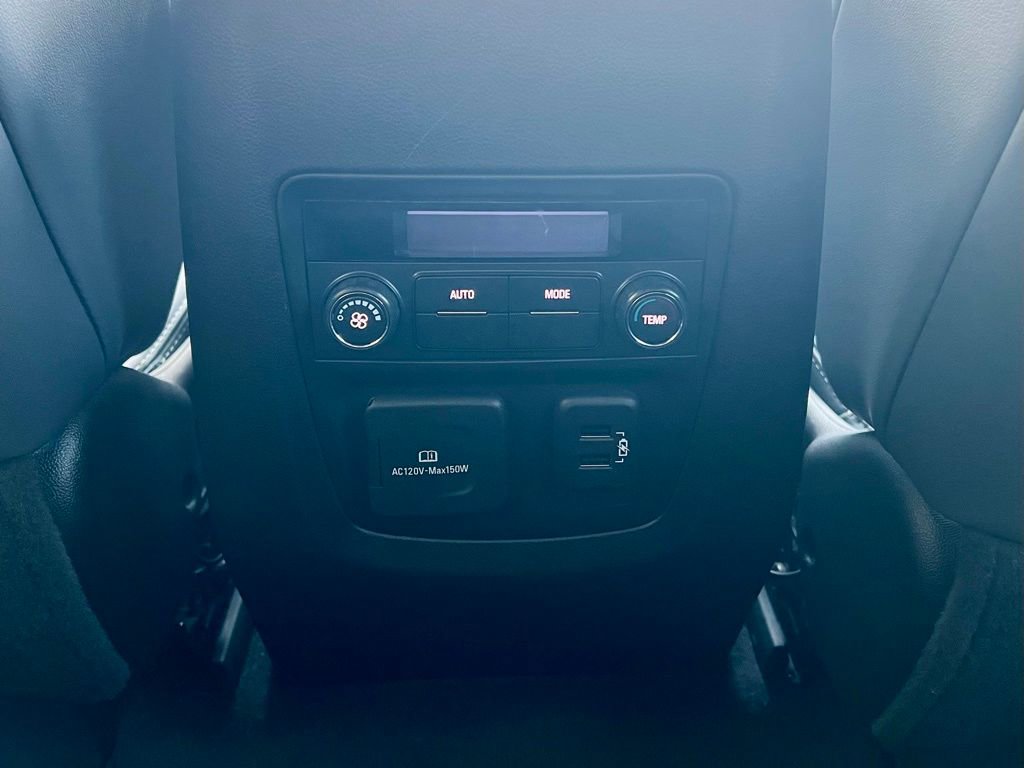 Used 2023 Buick Enclave Essence w/ Experience Buick Package image 19