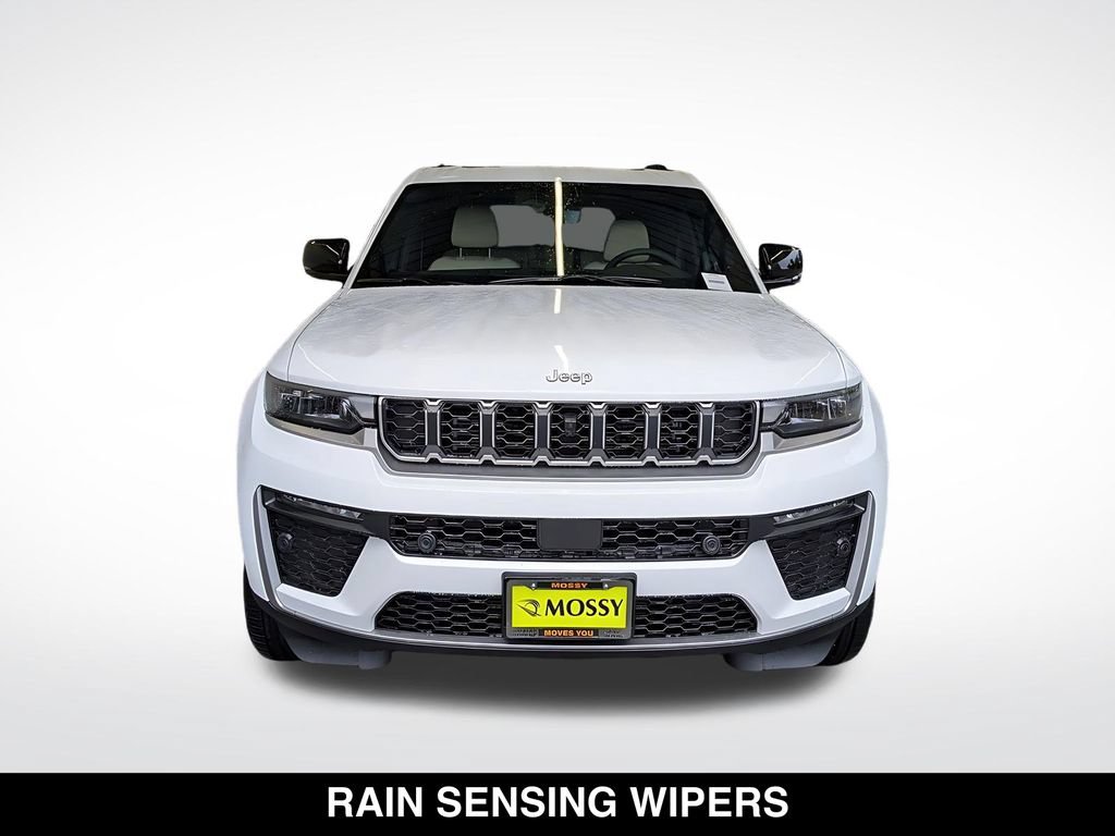 New 2026 Jeep Grand Cherokee Limited AWD/4WD image 9