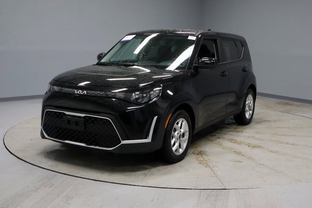 Used 2025 Kia Soul LX image 7