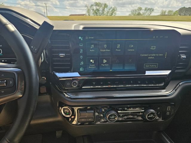 Used 2024 Chevrolet Silverado 2500 ZR2 w/ Technology Package AWD/4WD image 17
