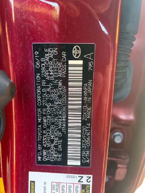 Used 2019 Toyota C-HR LE FWD image 28