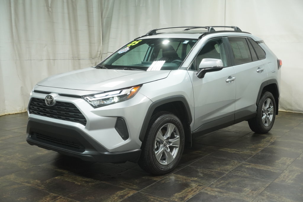 Used 2025 Toyota RAV4 XLE w/ Convenience Package AWD/4WD image 2